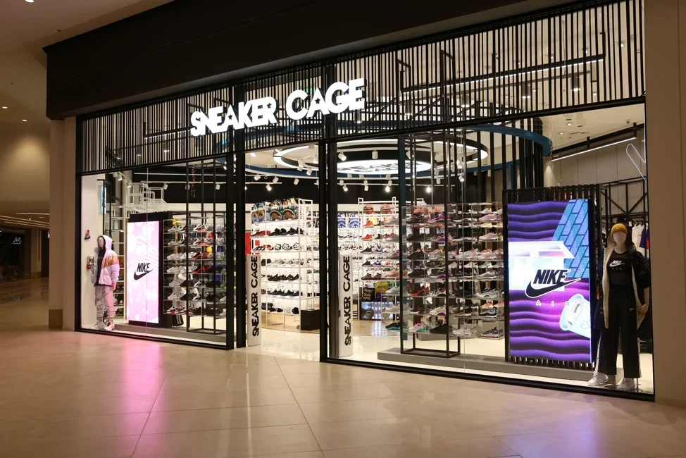 Sneaker Goldenhall Led Screen