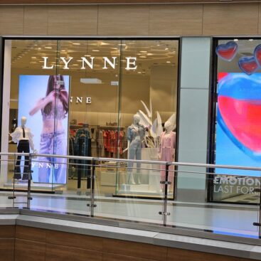 Lynne Mall