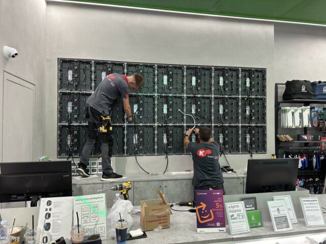 Εγκατάσταση digital signage -Admiral Patras p2,6 by Kotsovolos team