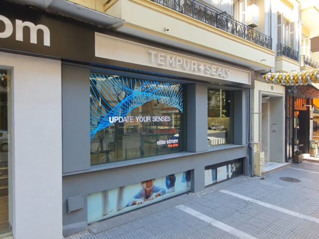 Εγκατάσταση digital signage -Elite Strom Thessaloniki p3.9 4500nits transparent screen