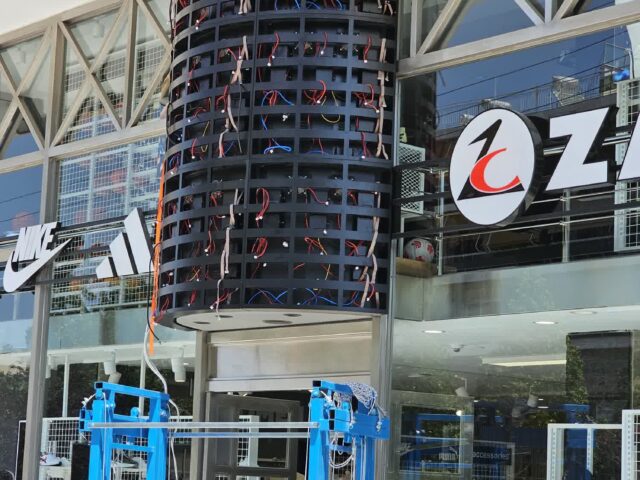Zakcret Galatsi outdoor curved